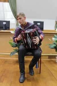Студенты музыкального училища в Отделении Пенсионного фонда Российской Федерации по Чувашской Республике приняли участие в познавательном квесте по повышению пенсионной грамотности среди молодёжи